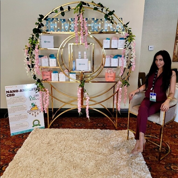 Ashley Brooke ✨ - Picture 12 of 17